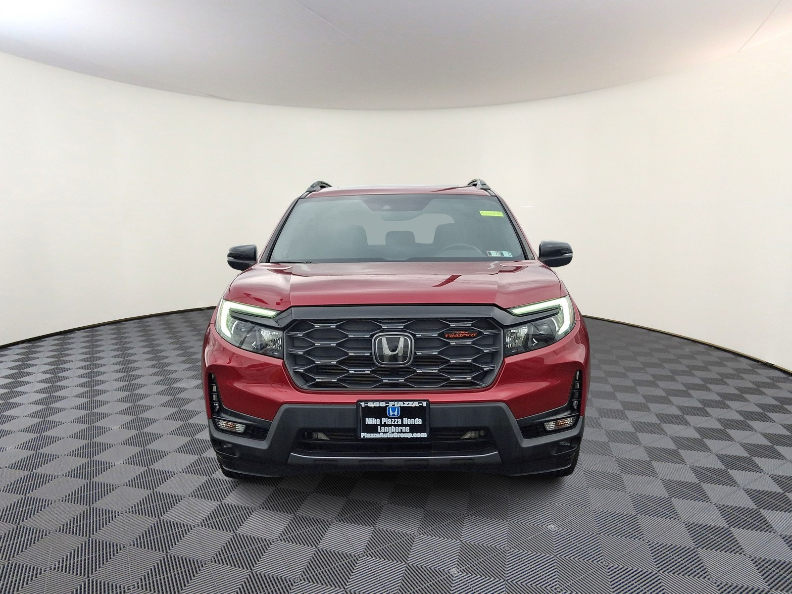 Used 2022 Honda Passport TrailSport image 2