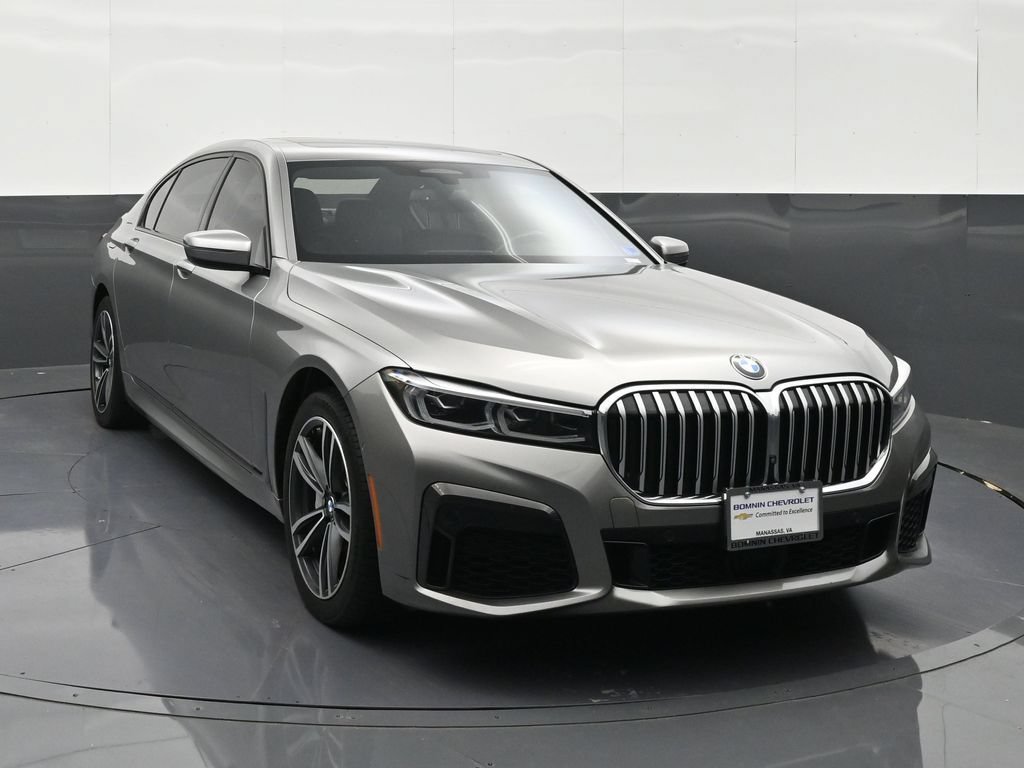Used 2022 BMW 750i xDrive w/ M Sport Package AWD/4WD image 7