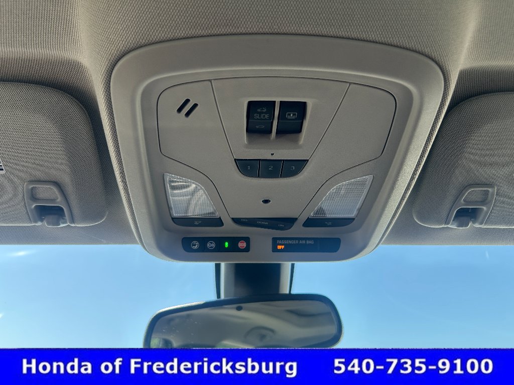 Used 2018 Chevrolet Impala Premier w/ Premier Convenience Package FWD image 25