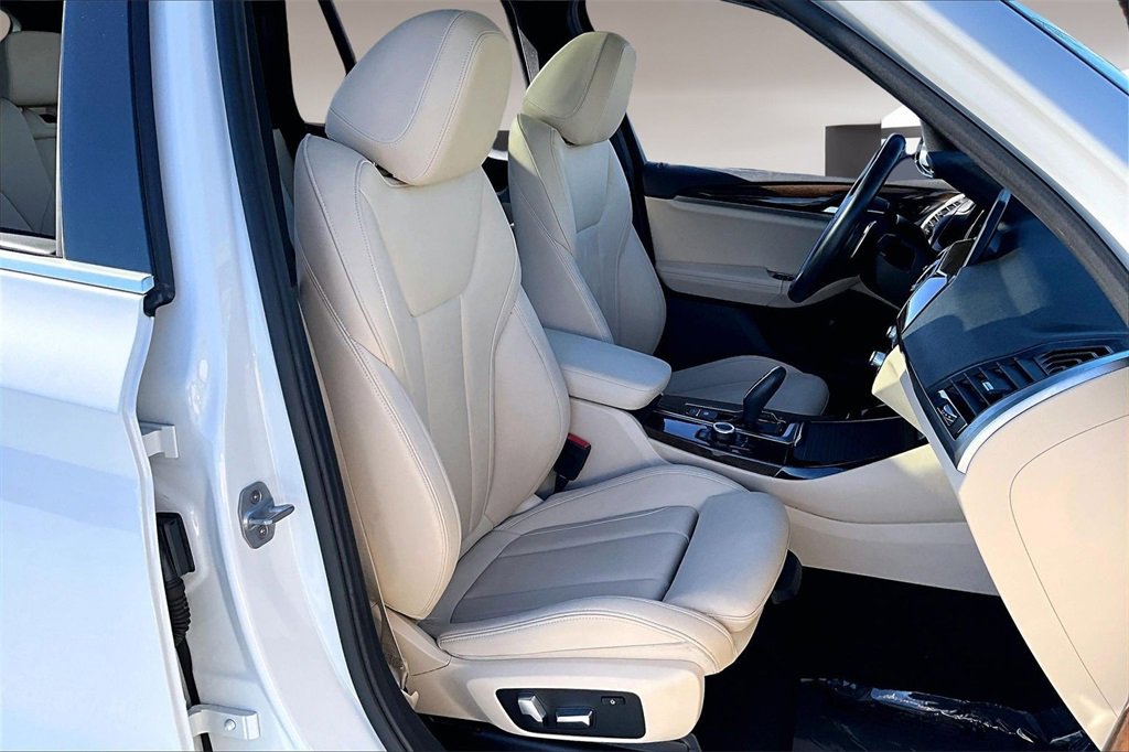 Used 2019 BMW X3 sDrive30i w/ Driving Assistance Package image 27