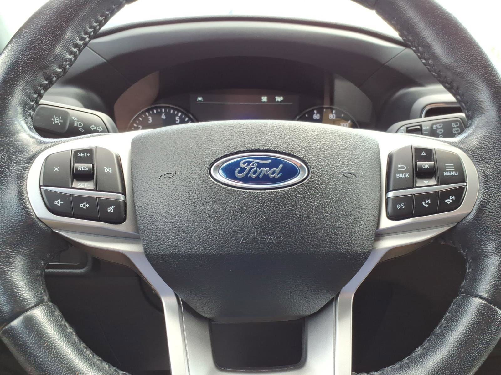 Used 2021 Ford Explorer XLT w/ Equipment Group 202A AWD/4WD image 27