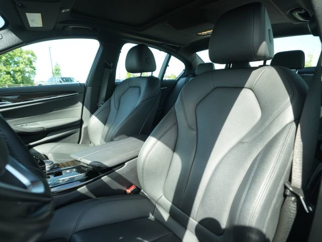 Used 2020 BMW 530i w/ Convenience Package RWD image 38
