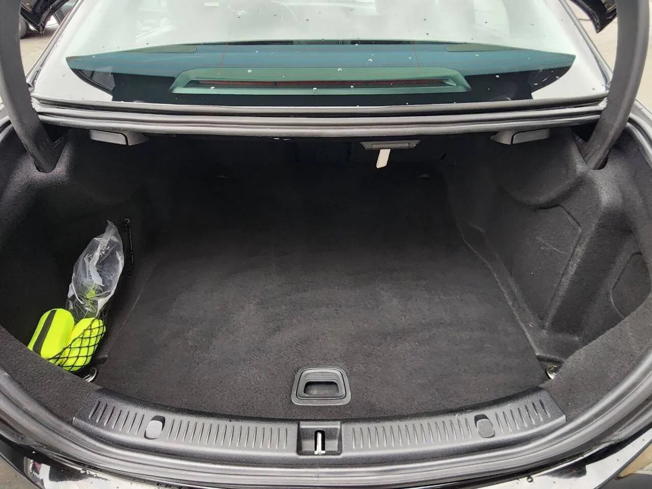 Used 2017 Mercedes-Benz E 300 4MATIC image 13