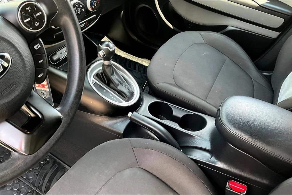 Used 2017 Kia Soul w/ Convenience Package FWD image 16