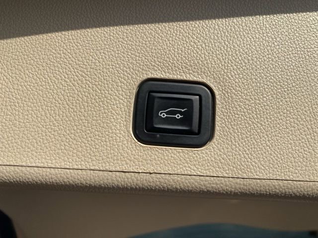 Used 2015 Cadillac SRX Premium w/ Trailering Package image 14