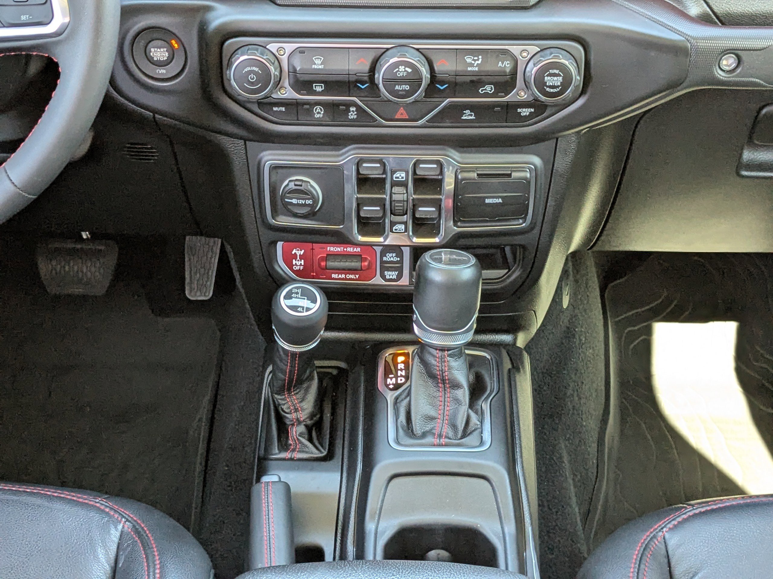 Certified 2023 Jeep Gladiator Rubicon w/ LED Lighting Group image 18