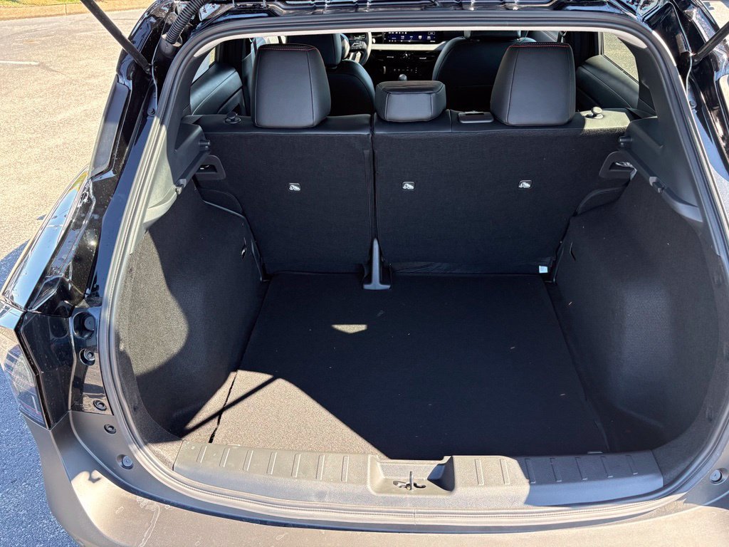 New 2027 Nissan Kicks SR FWD image 16