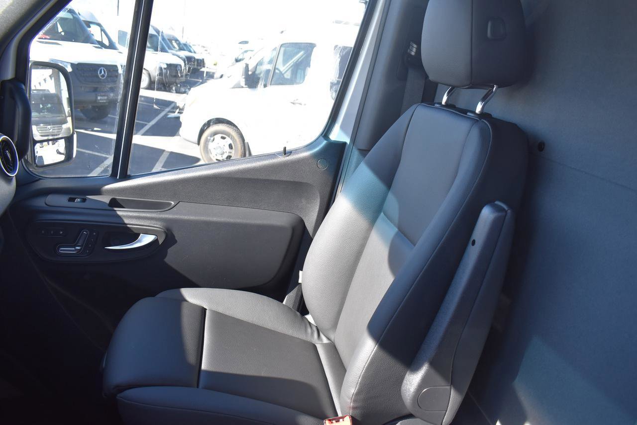 New 2025 Mercedes-Benz Sprinter 2500 image 11