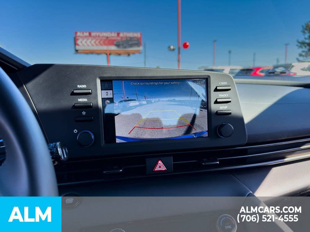 Used 2025 Hyundai Elantra Sport image 21