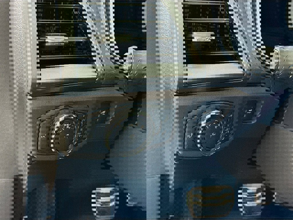 Used 2015 Ford Fusion Titanium image 4