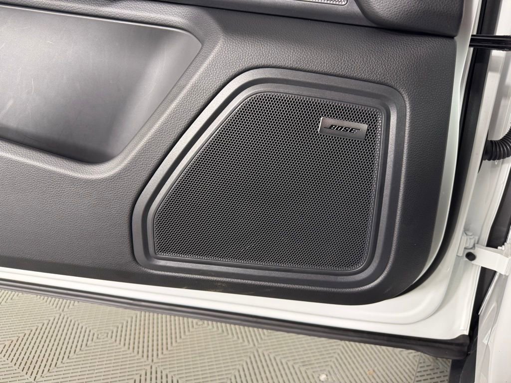 Certified 2026 Porsche Macan Turbo image 21