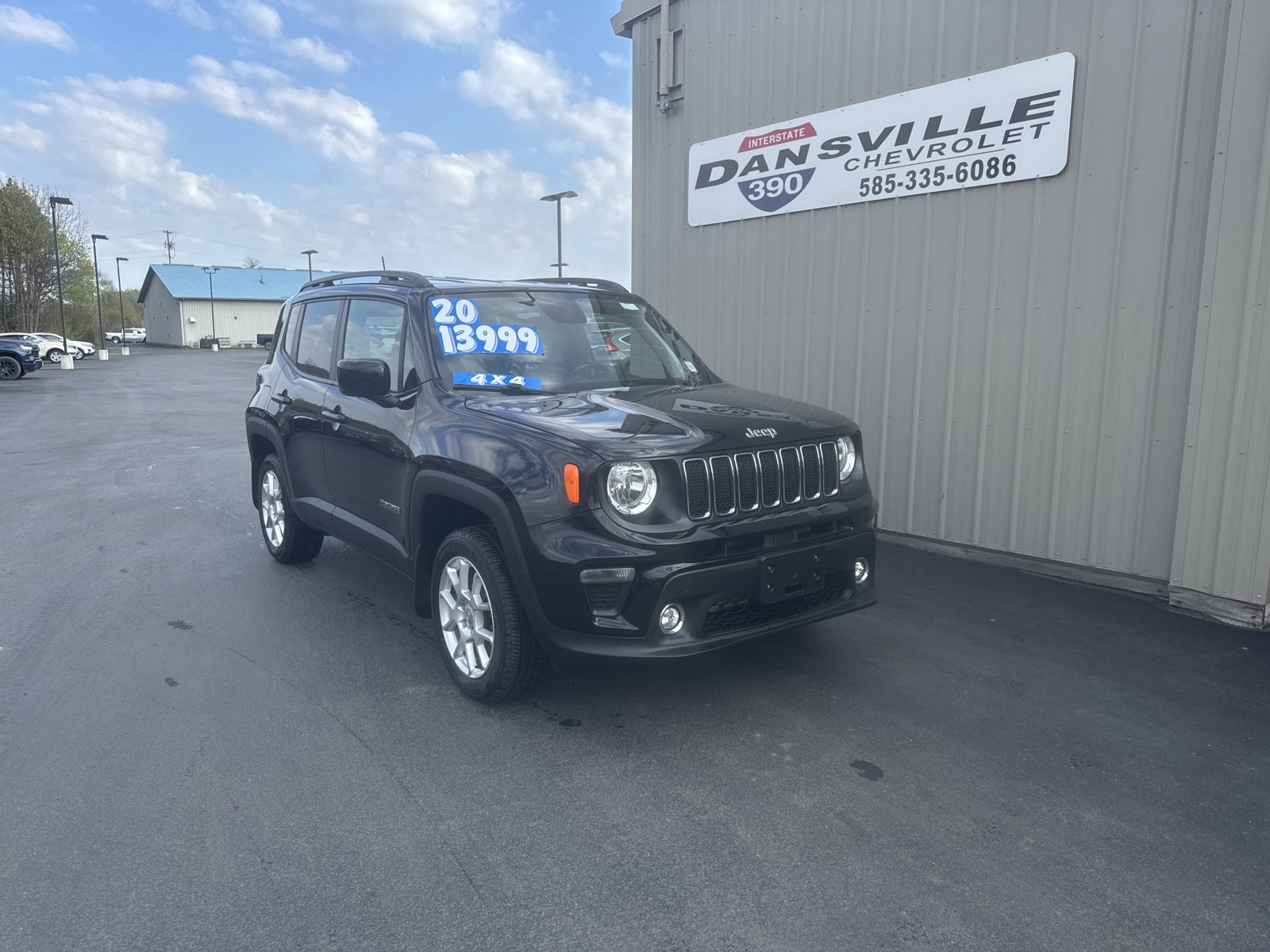 Used 2020 Jeep Renegade Latitude AWD/4WD image 1