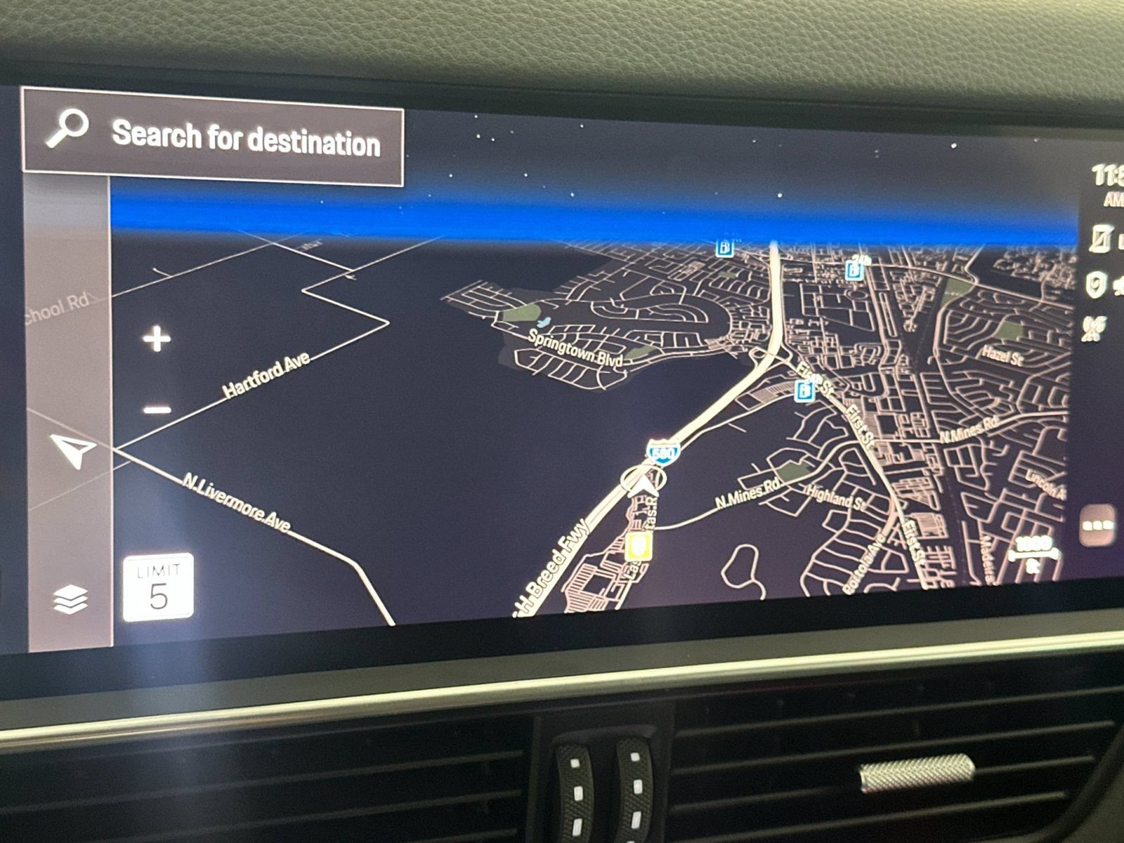 Certified 2023 Porsche Cayenne Platinum Edition AWD/4WD image 18