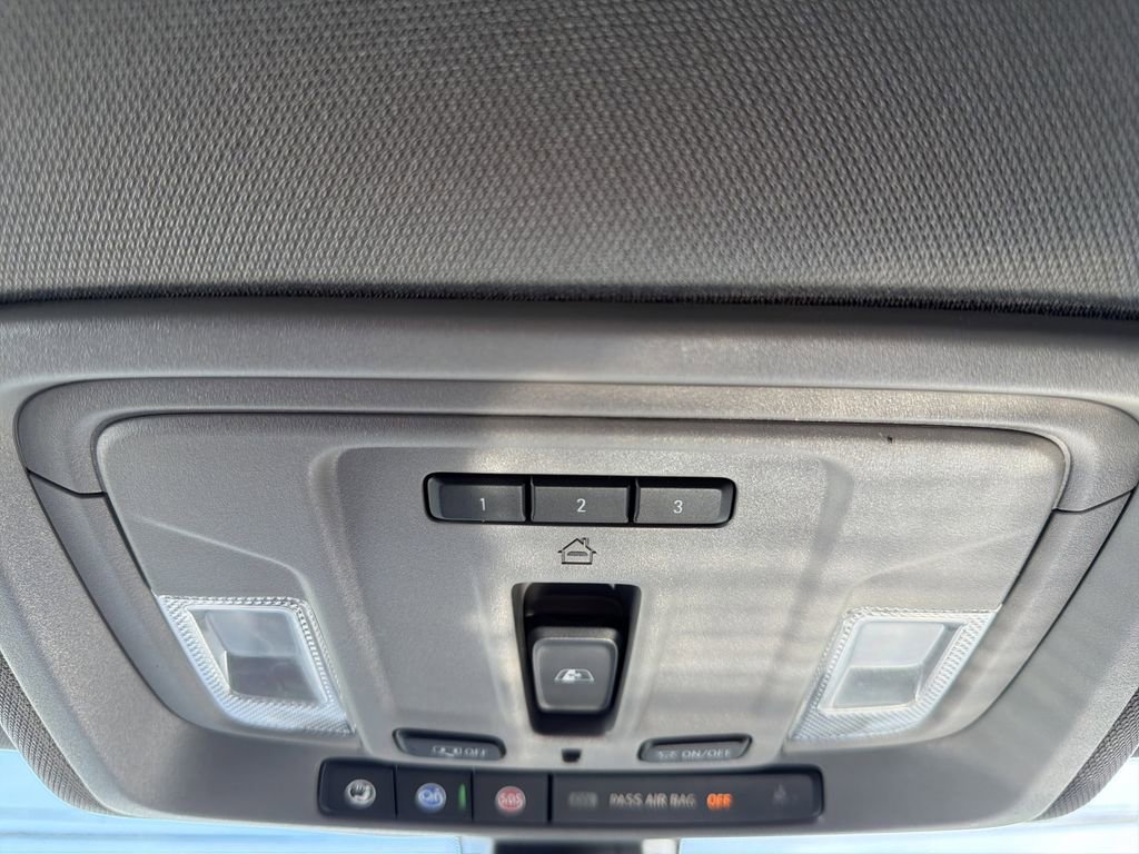 Used 2020 Chevrolet Silverado 1500 RST w/ All-Star Edition image 31