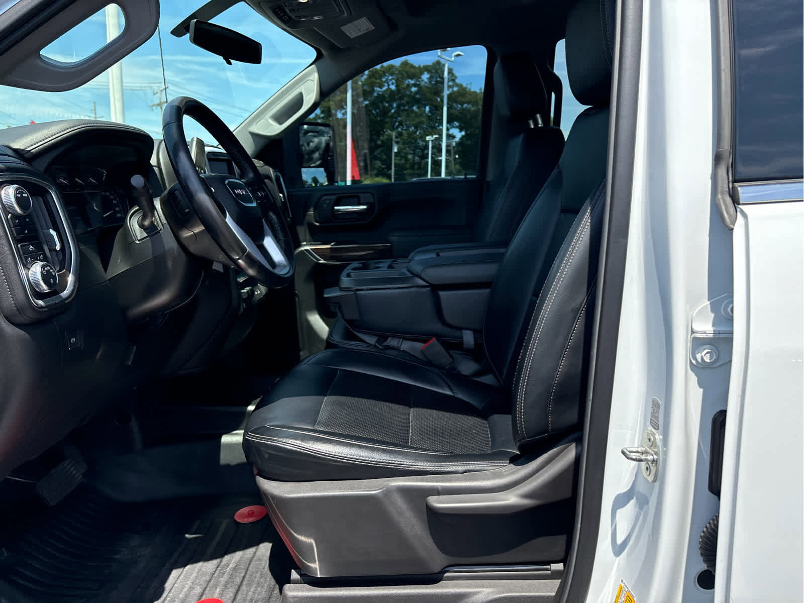 Used 2022 GMC Sierra 2500 SLE w/ Remote Start Package AWD/4WD image 10