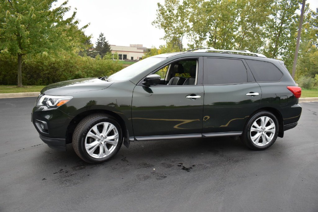 Used 2018 Nissan Pathfinder SL w/ SL Premium Package AWD/4WD image 9
