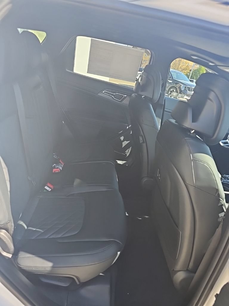 Certified 2025 Kia Sportage X-Pro AWD/4WD image 12