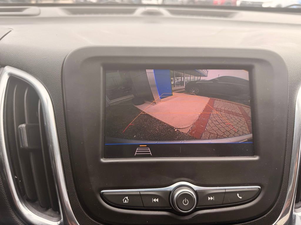 Used 2020 Chevrolet Equinox LT FWD image 14