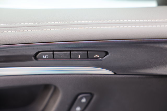 Used 2015 Chevrolet Impala LTZ FWD image 12