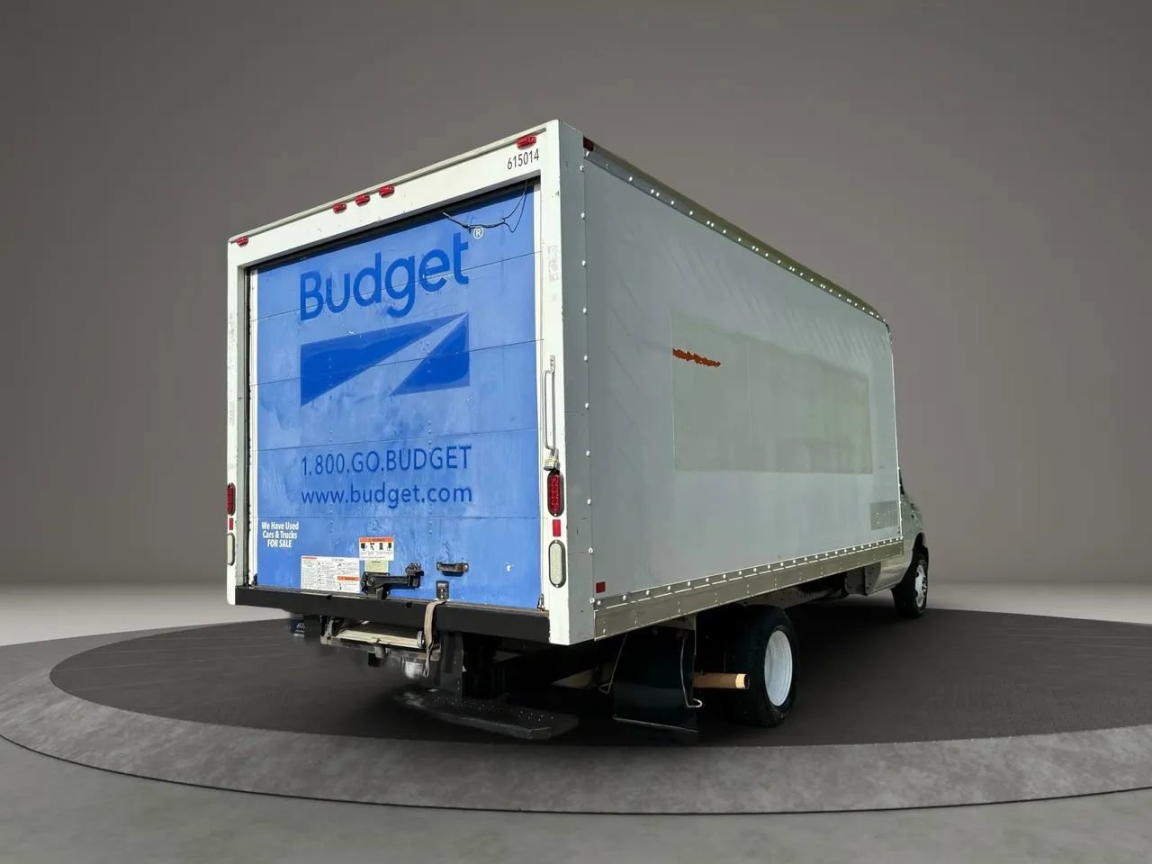 Used 2016 Ford E-350 and Econoline 350 Super Duty RWD image 1