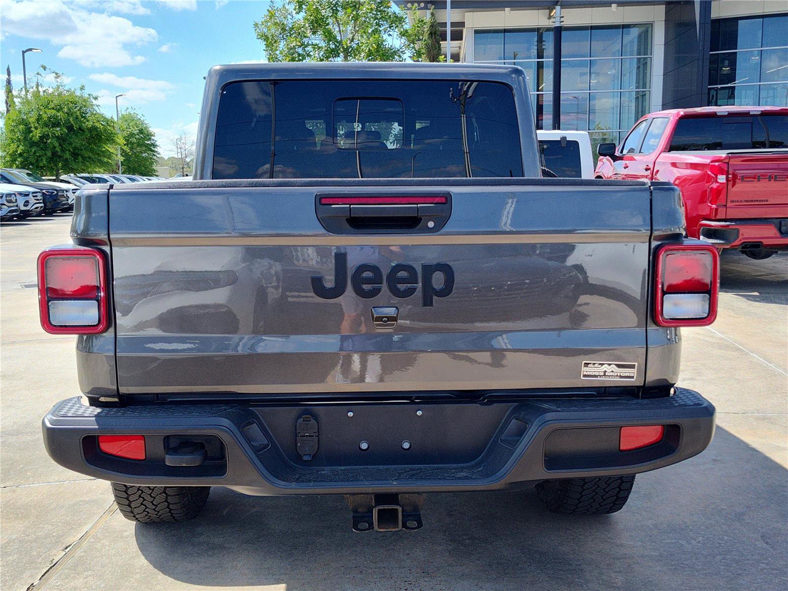 Used 2025 Jeep Gladiator Sport image 5