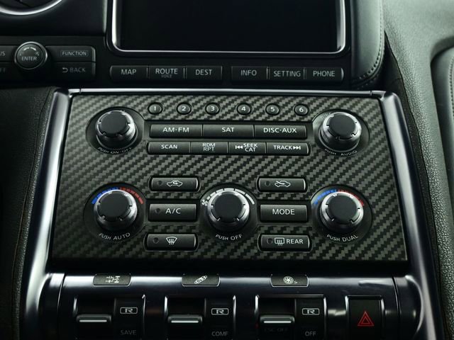 Used 2012 Nissan GT-R Premium image 46