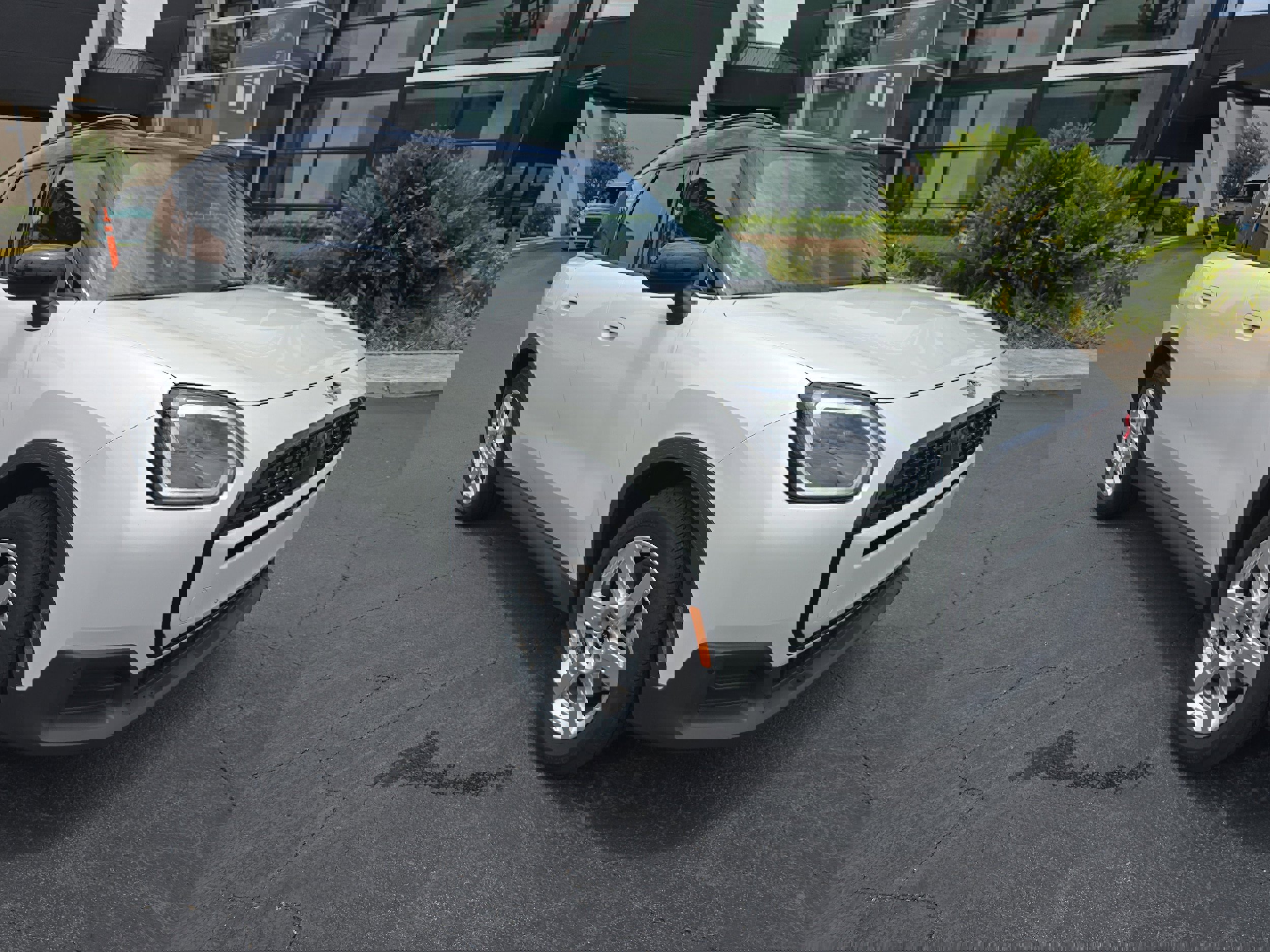 Used 2025 MINI Cooper Countryman S w/ Comfort Package Max image 2