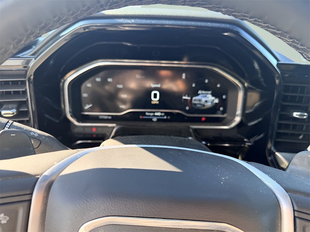 Used 2023 GMC Sierra 1500 SLT w/ SLT Premium Package image 18