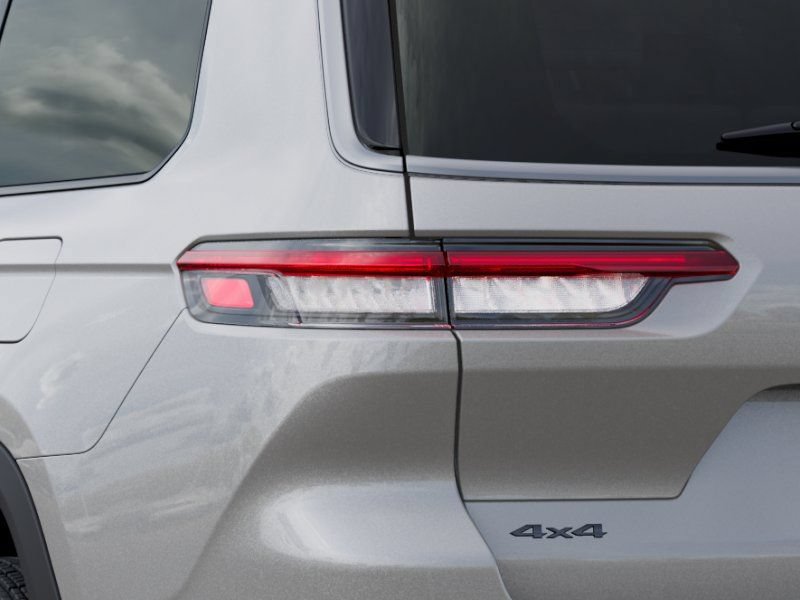 New 2026 Jeep Grand Cherokee L 4WD image 9