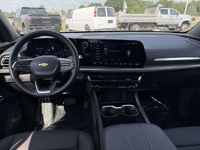 Used 2026 Chevrolet Traverse LT AWD/4WD image 17