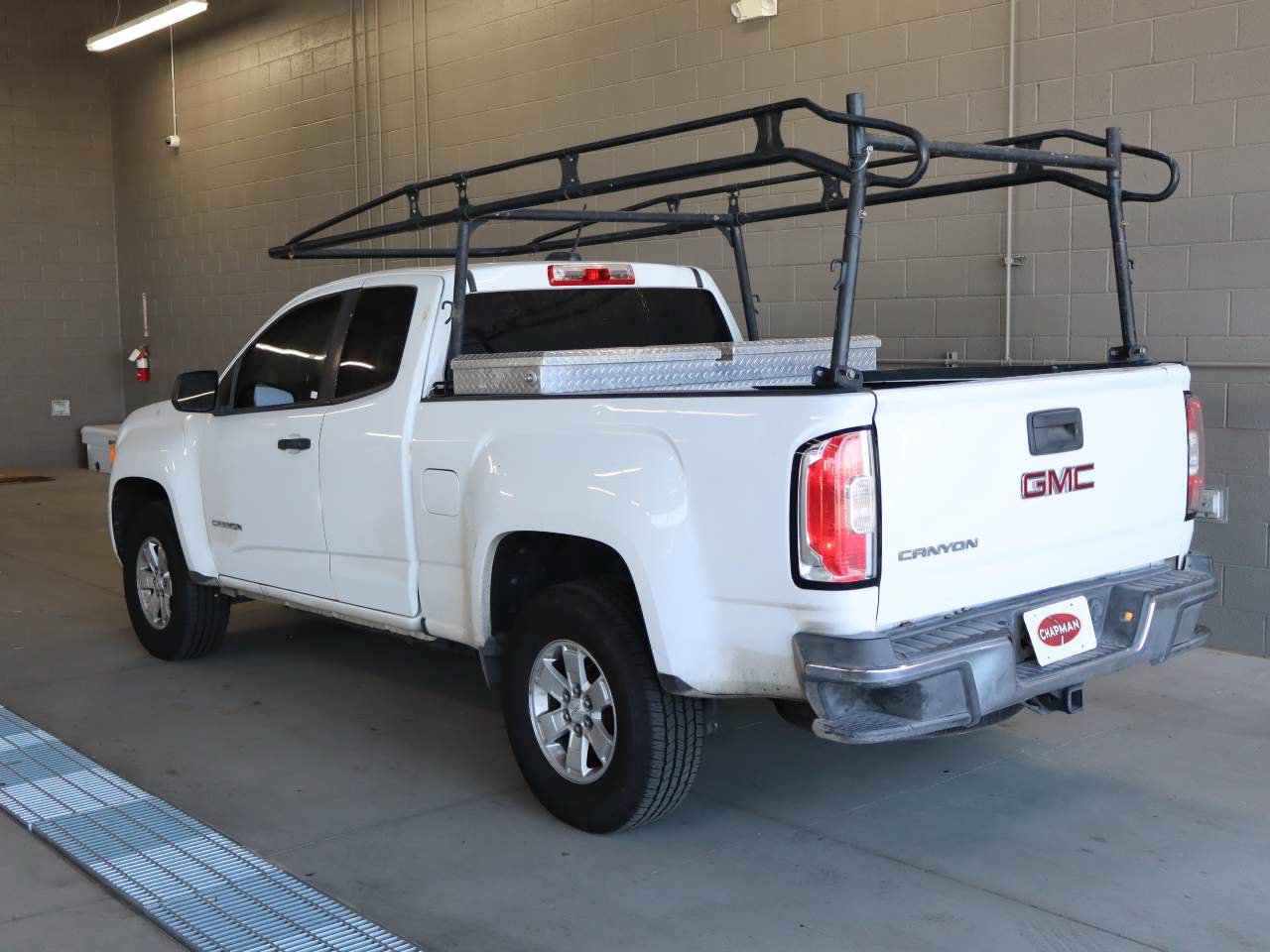 Used 2016 GMC Canyon W/T w/ Convenience Package RWD image 3