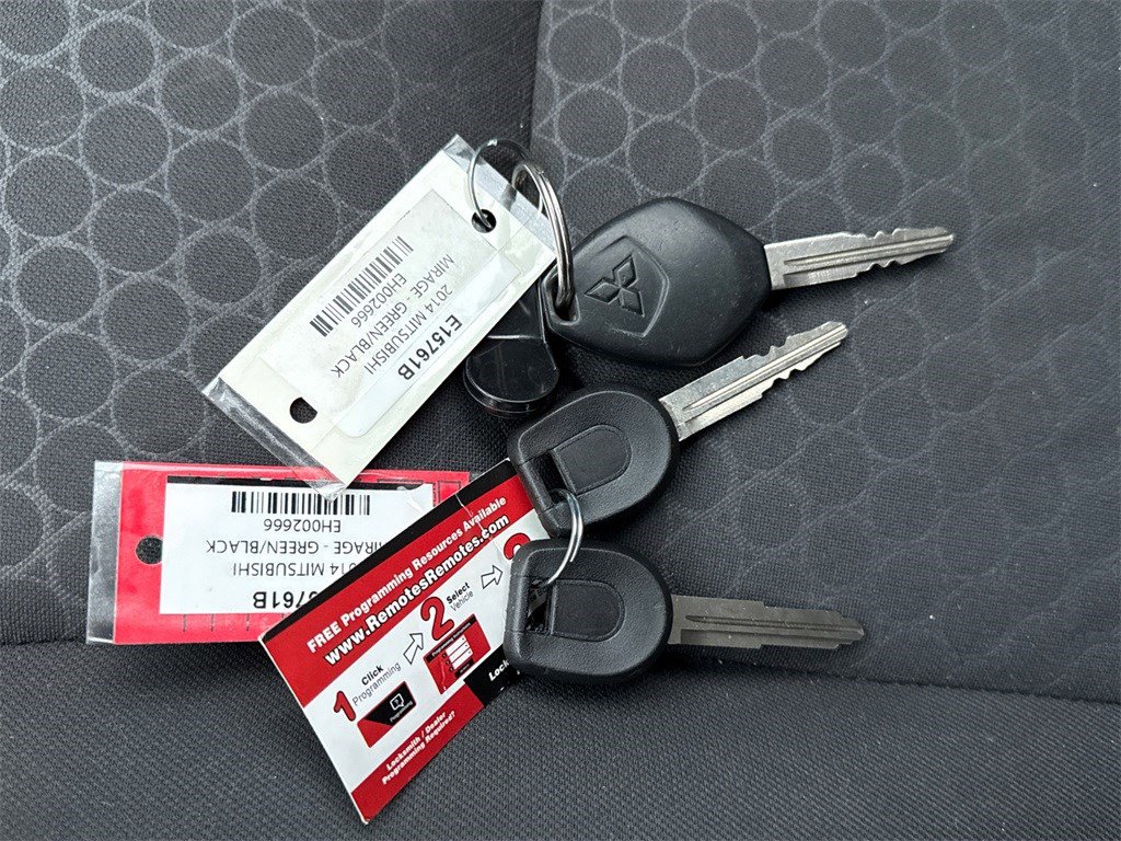 Used 2014 Mitsubishi Mirage DE image 28