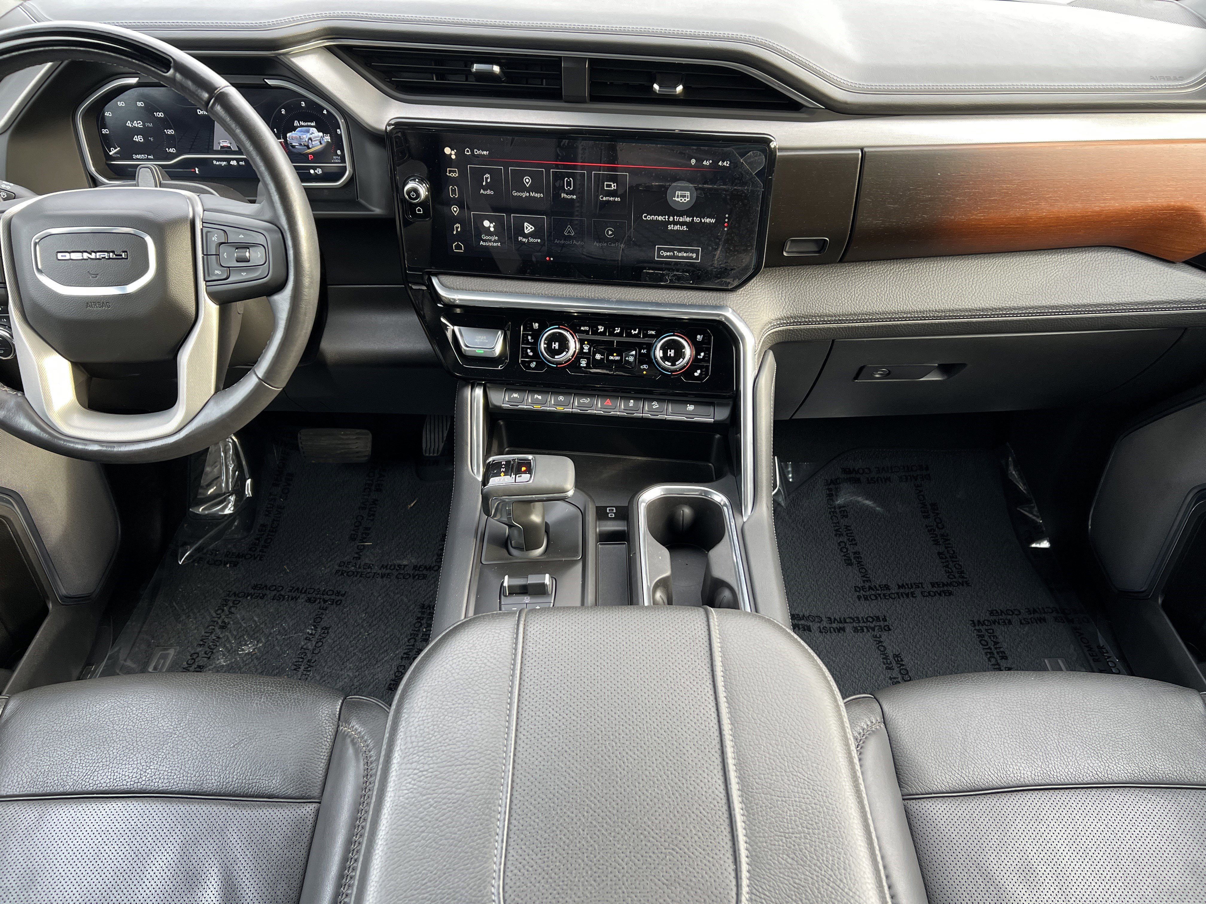 Used 2024 GMC Sierra 1500 Denali AWD/4WD image 32