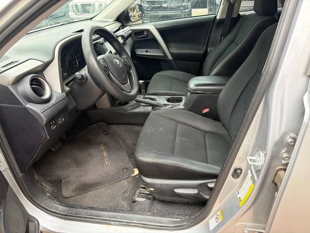 Used 2017 Toyota RAV4 LE FWD image 13