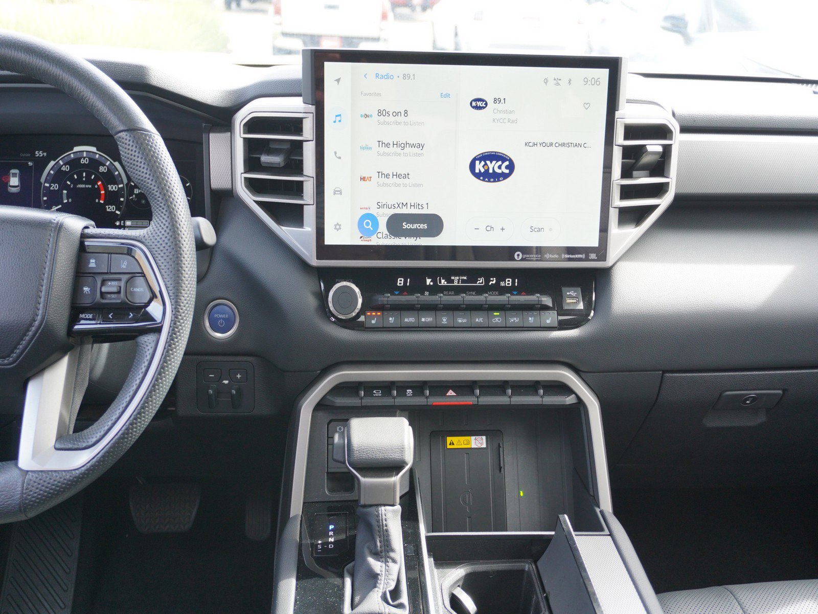 Used 2024 Toyota Sequoia Limited image 21