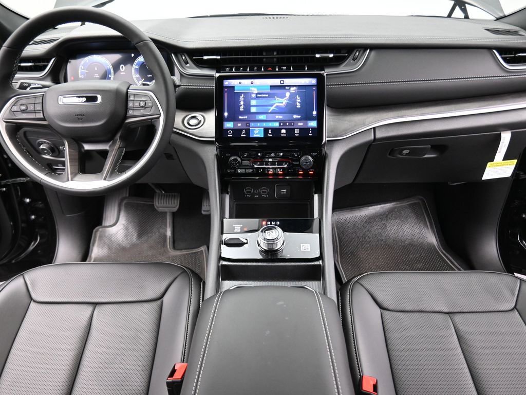 New 2025 Jeep Grand Cherokee L Limited w/ Luxury Tech Group II image 33