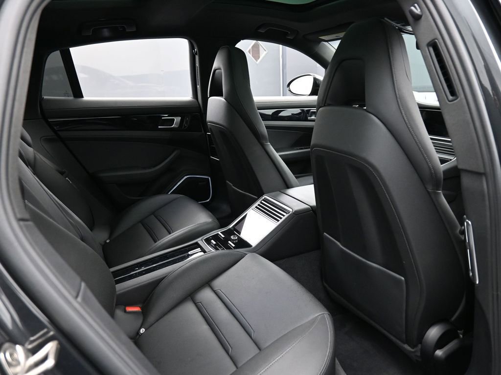 Certified 2021 Porsche Panamera 4S image 29