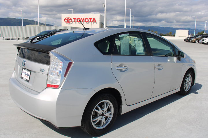 Used 2010 Toyota Prius Two FWD image 3