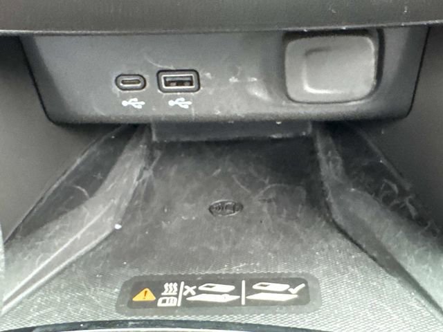Used 2025 Buick Envista Sport Touring w/ Convenience I Package FWD image 23