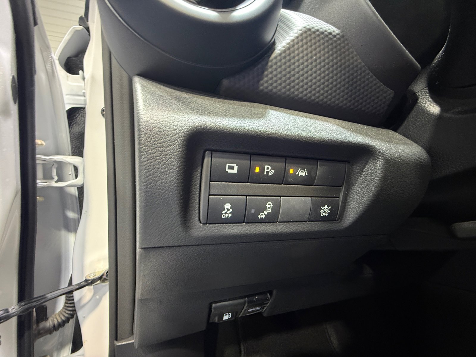 Certified 2025 Nissan Kicks Play S FWD image 12