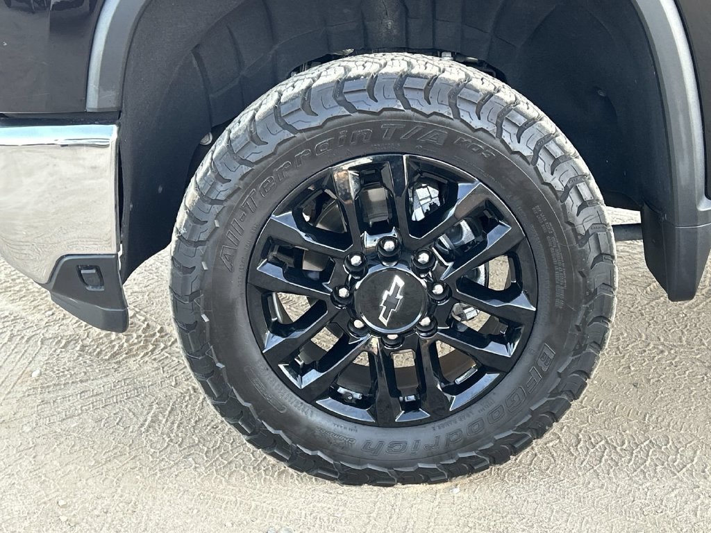 Certified 2025 Chevrolet Silverado 2500 LTZ w/ LTZ Premium Package AWD/4WD image 38
