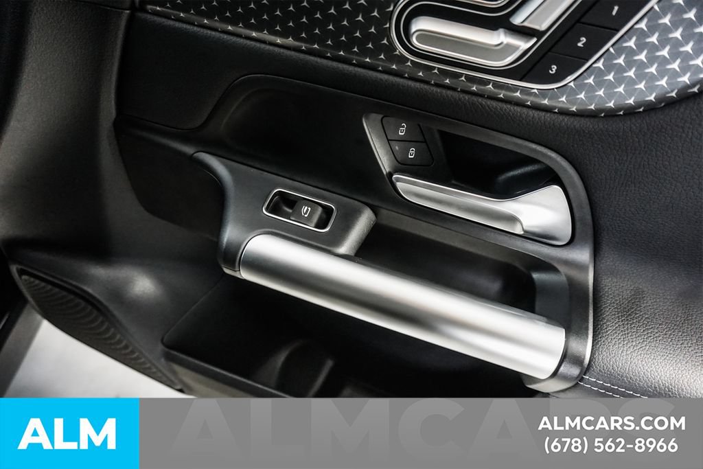 Used 2025 Mercedes-Benz GLA 250 image 43