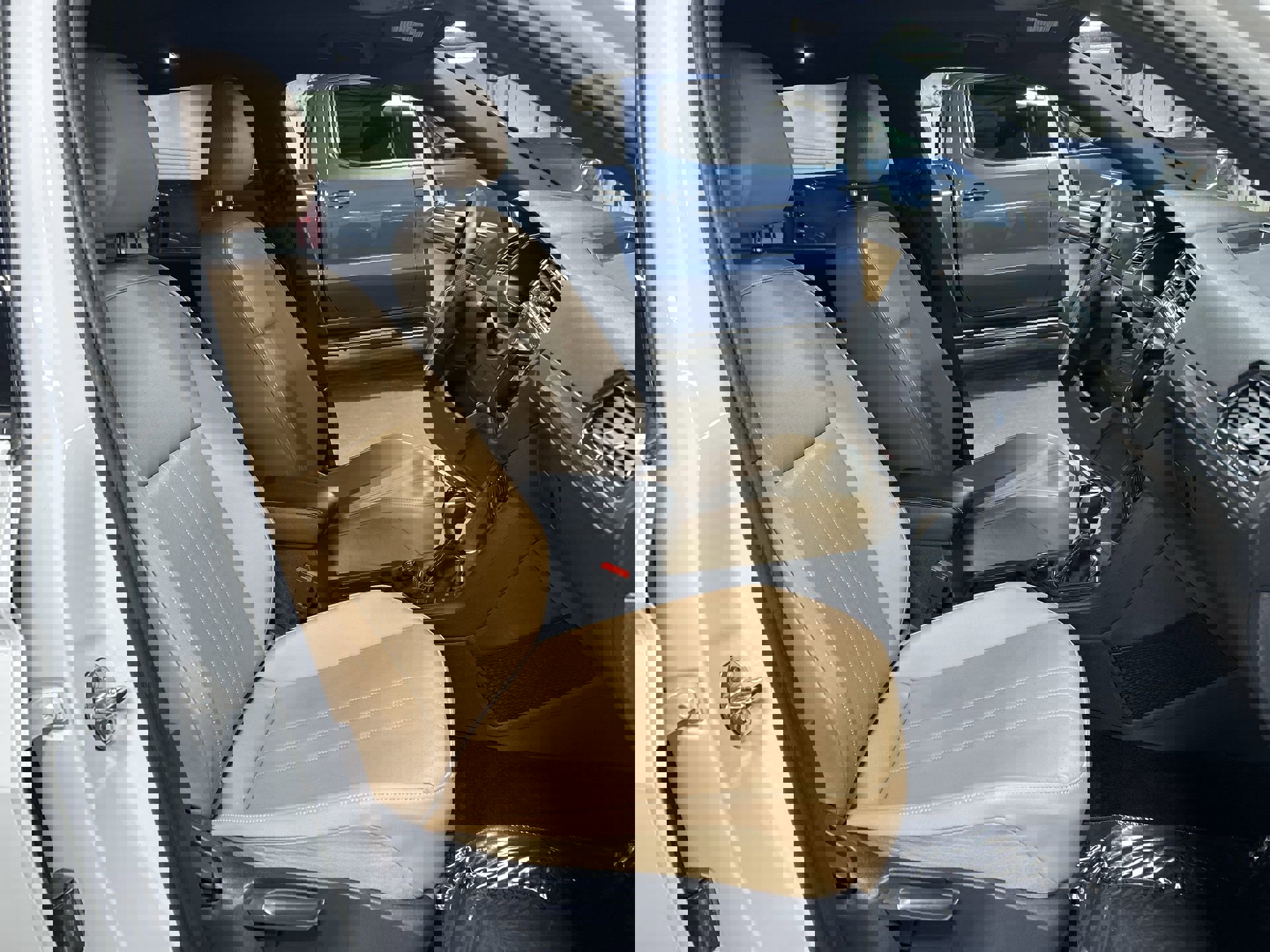 Used 2022 Volkswagen Tiguan SE R-Line image 29