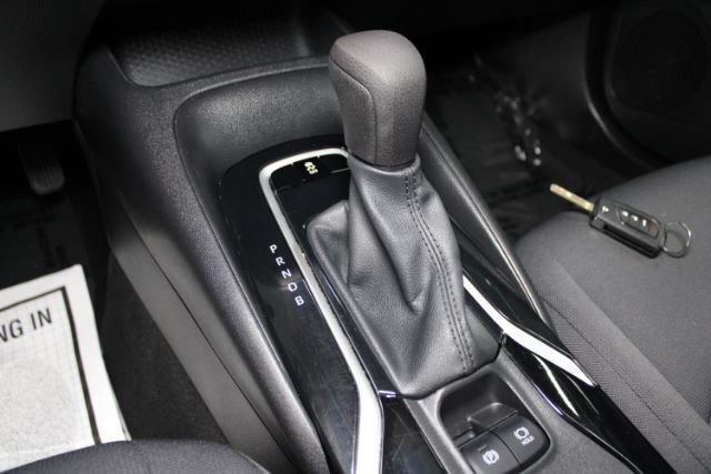 Used 2020 Toyota Corolla LE FWD image 13