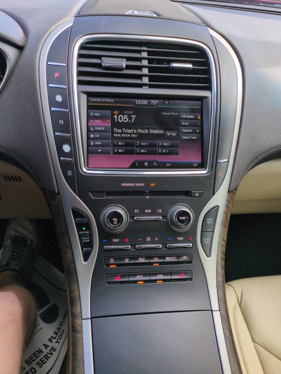 Used 2016 Lincoln MKX Select w/ Select Plus Package AWD/4WD image 20
