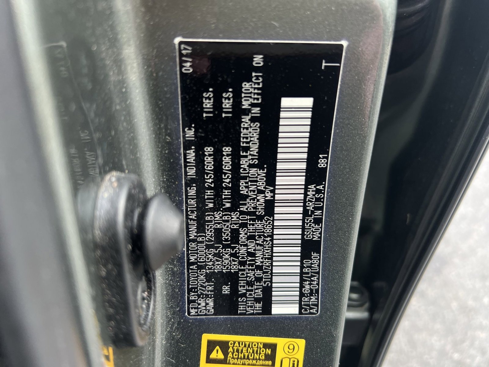 Used 2017 Toyota Highlander XLE image 30