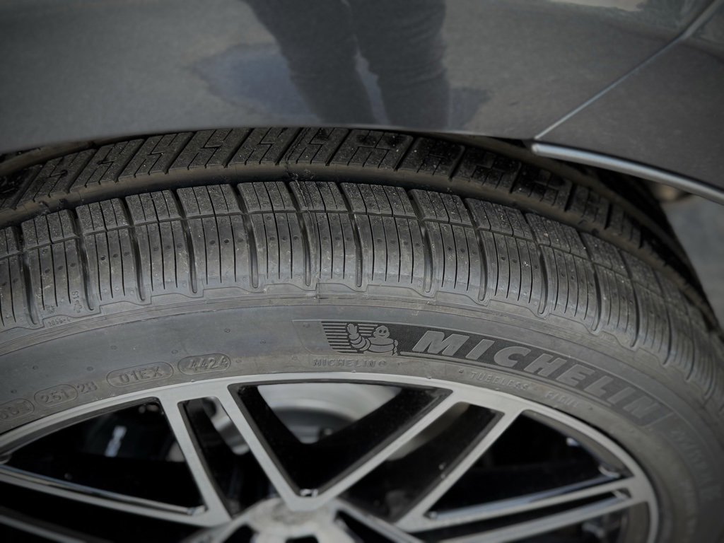 New 2025 Porsche Macan image 16