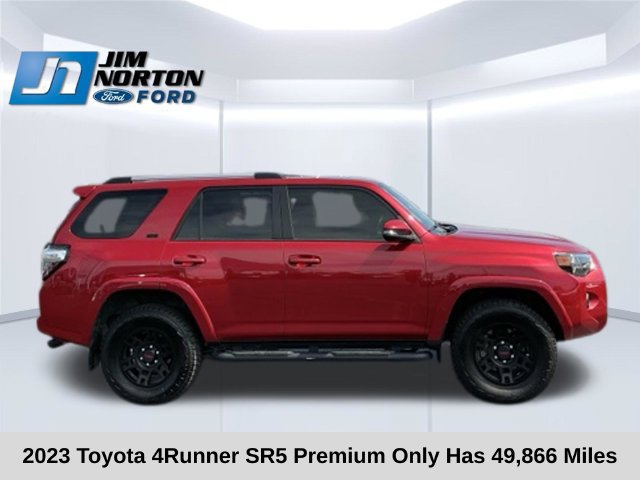 Used 2023 Toyota 4Runner SR5 Premium w/ Moonroof Package AWD/4WD image 3