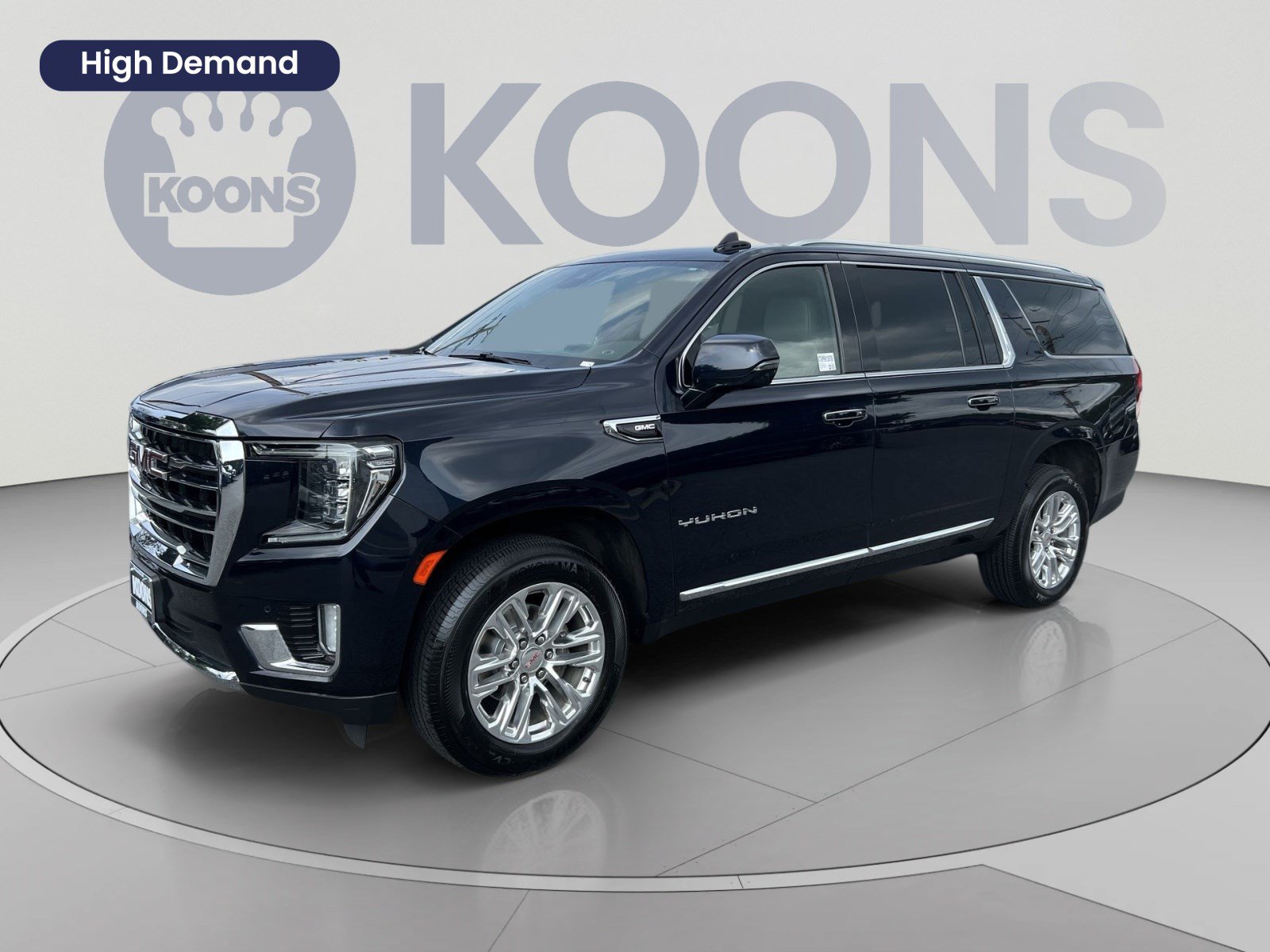 Used 2024 GMC Yukon XL SLT w/ SLT Luxury Package