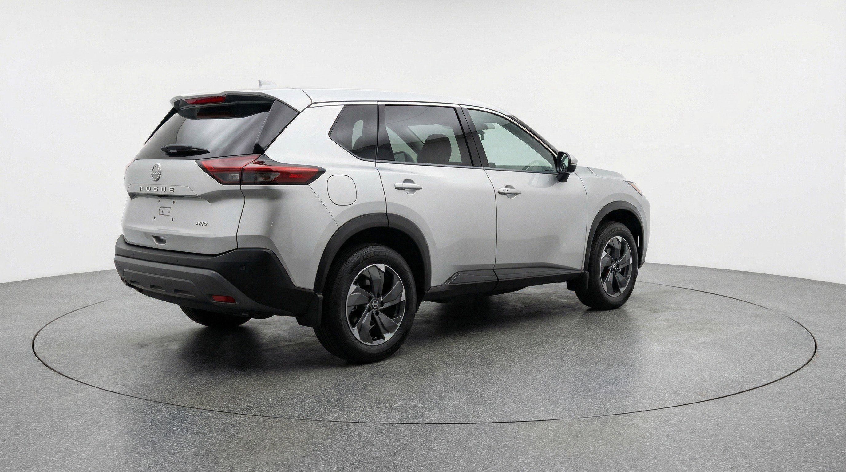 Used 2025 Nissan Rogue SV FWD image 9